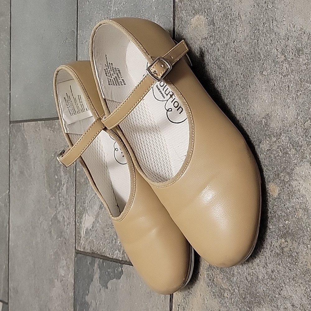 Revolution Dancewear tap shoes